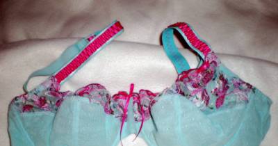 Hair Ties Do A Lot More Than Just Pull Your Hair Back -- Here Are 15 Alternate Uses