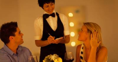 10 Delicious Dishes For A Girl To Order On A First Date