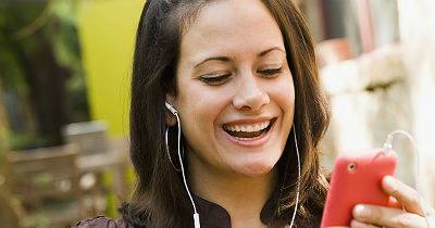 Your Headphones Can Cause You Health Problems