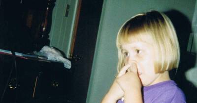11 Gross Things We All Do When We Think No One Is Looking