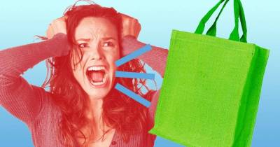 Woman Screams 'I Voted For Trump' After Cashiers Asked Her To Pay For A Bag