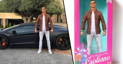 Christiano Ronaldo Gets Viciously Trolled By The Internet Over His Pose In Front Of His New Car.