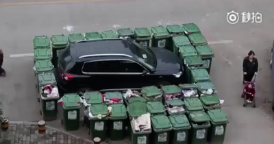 Garbage Man Gets Revenge After Car Parks In Trash Collection Area