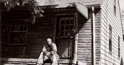 The Secrets Behind Eminem's Iconic "Marshall Mathers LP"