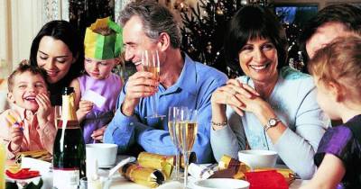 12 Kids Who Completely Embarrassed Their Parents At The Holiday Table