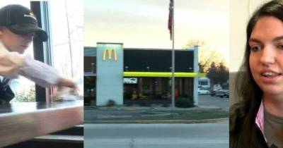 Customer Notices 7-Year-Old Cleaning Tables, Her Heart Sinks When She Hears Why