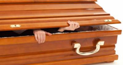 Woman Wakes Up At Her Own Funeral After Being Mistakenly Pronounced &ldquo;Dead&rdquo; Only To Die Again