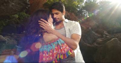 13 Little Things Guys Only Do When They&rsquo;re Crazy About You!