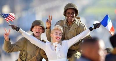 15 Must-See Pics Of Paris Jackson All Grown Up