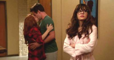 What Single Women Think When They See A Couple