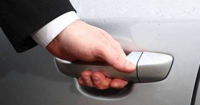 Here&rsquo;s Why You Should Never Open Car Doors With Your Left Hand