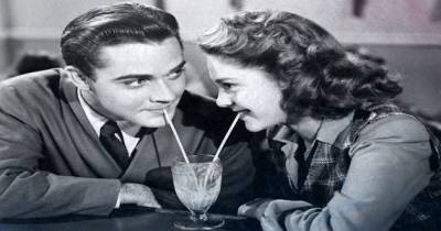 15 Reasons Dating Was Way Better Back Then