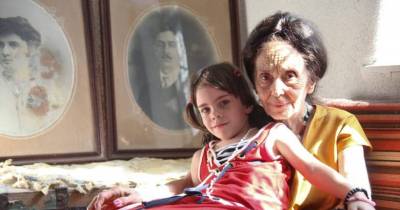 15 Of The World&rsquo;s Oldest Mothers To Have Ever Given Birth