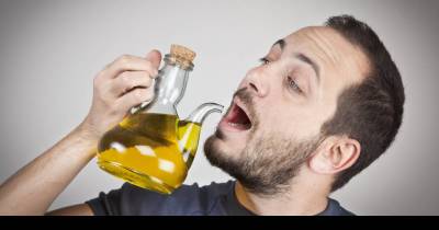 Reasons Why You Should Be Drinking Olive Oil Every Single Day