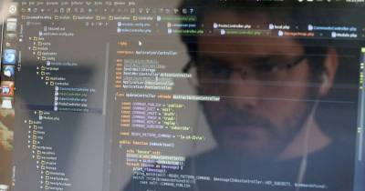 Programmer Makes Code That Calls Scammers Back 28 Times Per Second