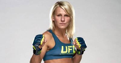 MMA Fighter Reveals Disgusting Offer Fan Made After She Pooed In Her Shorts