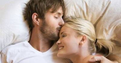 Things Girls Do When They Are In Love And It&rsquo;s Creepy