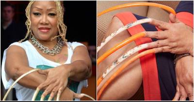 Texan Woman With 18 Foot Fingernails Is Declared The New World Record Holder