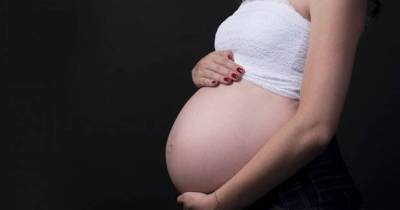 Drinking Red Wine May Boost Female Fertility