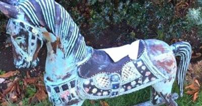 Super Creepy Rocking Horse Found In A Woman's Yard With An Eerie Note Attached To It
