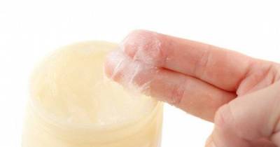 15 Vaseline Beauty Hacks Worth Knowing
