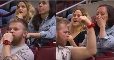 Poor Dude Is Embarrassed AF After Flexing To Impress The Wrong Woman