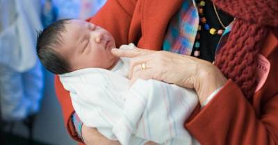 Women Gives Birth To And Abandons New Born Baby In Florida Rest Stop Bathroom