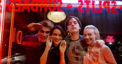Lili Reinhart Drops Spoilers Of "Riverdale" Season 2, Hinting Challenging Times Waiting For Betty Cooper Regarding Her Mental Health