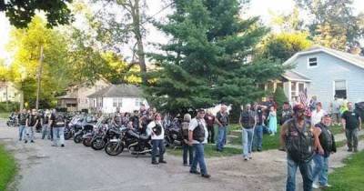 A Group Of Bikers Show Up To Protect A Little Girl Who Has Been Bullied For Over A Year
