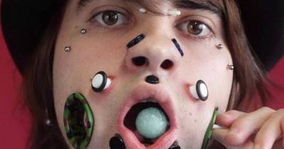 10 Images From The Bizarre Side Of The Internet