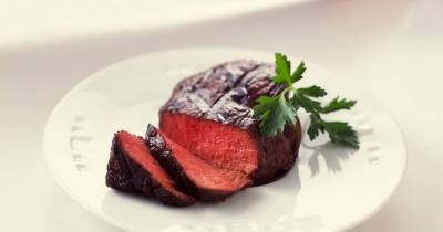That Red Liquid Coming Out Of Your Steak Isn't Blood Here's What It Really Is