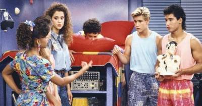 Check Out What The "Saved By The Bell" Cast Is Up To 25 Years Later