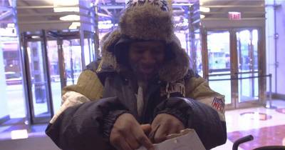 Homeless Man Got The Biggest Surprise Of His Life When Pawn Shop Owner Returns His Savings Bonds 40 Years Later