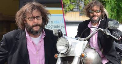 Judd Is That You? &lsquo;Breakfast Club&rsquo; Star Is Unrecognizable With Scruffy Beard & Long Hair