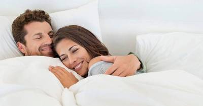 Scientists Say Cuddling Can Actually Help People Who Suffer From Depression And Anxiety, Here's Why