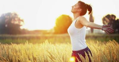 8 Common Signs That Your Body Might Be Under Stress And Measures You Should Take To Improve Your Condition