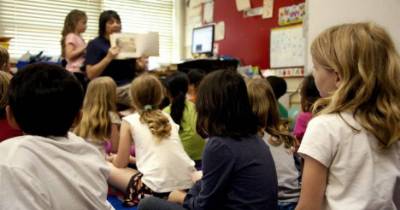 Doctors Are Shocked When A 8-Year-Old Boy Saves A Classmate By Performing A Complicated Medical Procedure On Her