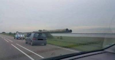 We Are Not Sure If This Is Redneck Ingenuity Or Lack Of Common Sense