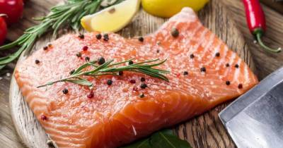8 Amazing Health Benefits If You Eat Salmon Everyday
