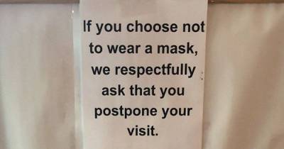 Vintage Store Gets Tired Of Asking Customers To Wear Mask, Puts Up A No-Nonsense Notice On Their Front Door