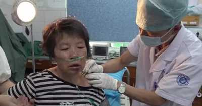 Chinese Woman Attacked By Bees Has To Have Removed 400 Bee Stings From Her Body