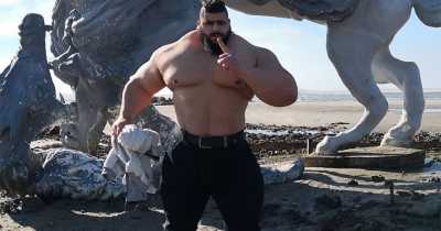 The World's Largest Athletes - They Are Truly Massive