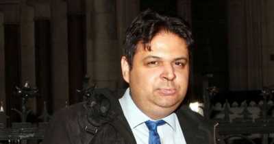 41-Year-Old Jobless Oxford Graduate Suing Parents And Demanding Life-long Financial Support
