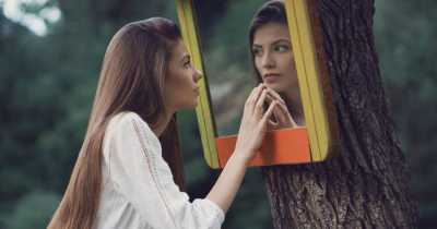 14 Alarming Signs You&rsquo;re Dealing With A Low Down Sneaky Female Narcissist In Your Life