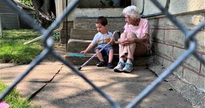 2-year-old And 99-year-old Neighbours Are Best Friends And It&rsquo;s Wholesome AF