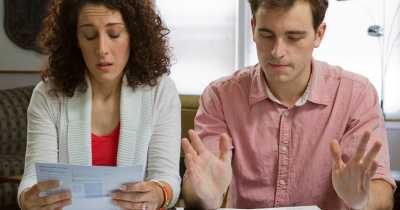 Guy Left In A Fix After Fianc&eacute;e Expects Him To Pay Off Her College Debt