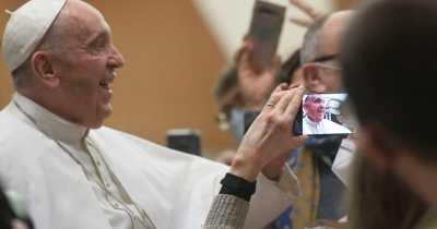Choosing Pets Over Babies Is &lsquo;Selfish And Diminishes Us&rsquo;, Says Pope