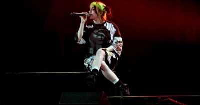 Billie Eilish Stopped Her Concert To Get An Inhaler For Fan As She Throws Subtle Shade At Travis Scott