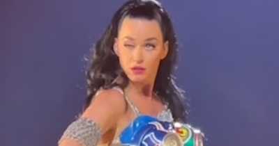Katy Perry's Fans Joke She's Suffered A Glitch After Her Eye Gets Stuck During Las Vegas Show