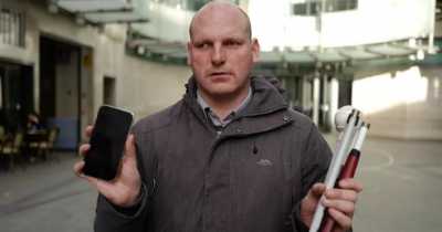Blind News Reporter Sean Dilley Knocks Mugger Off Bike Who Stole His Phone